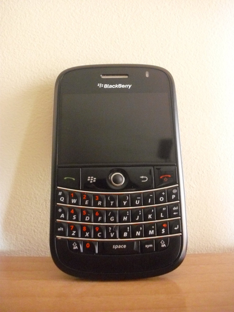 Blackberry Bold Black