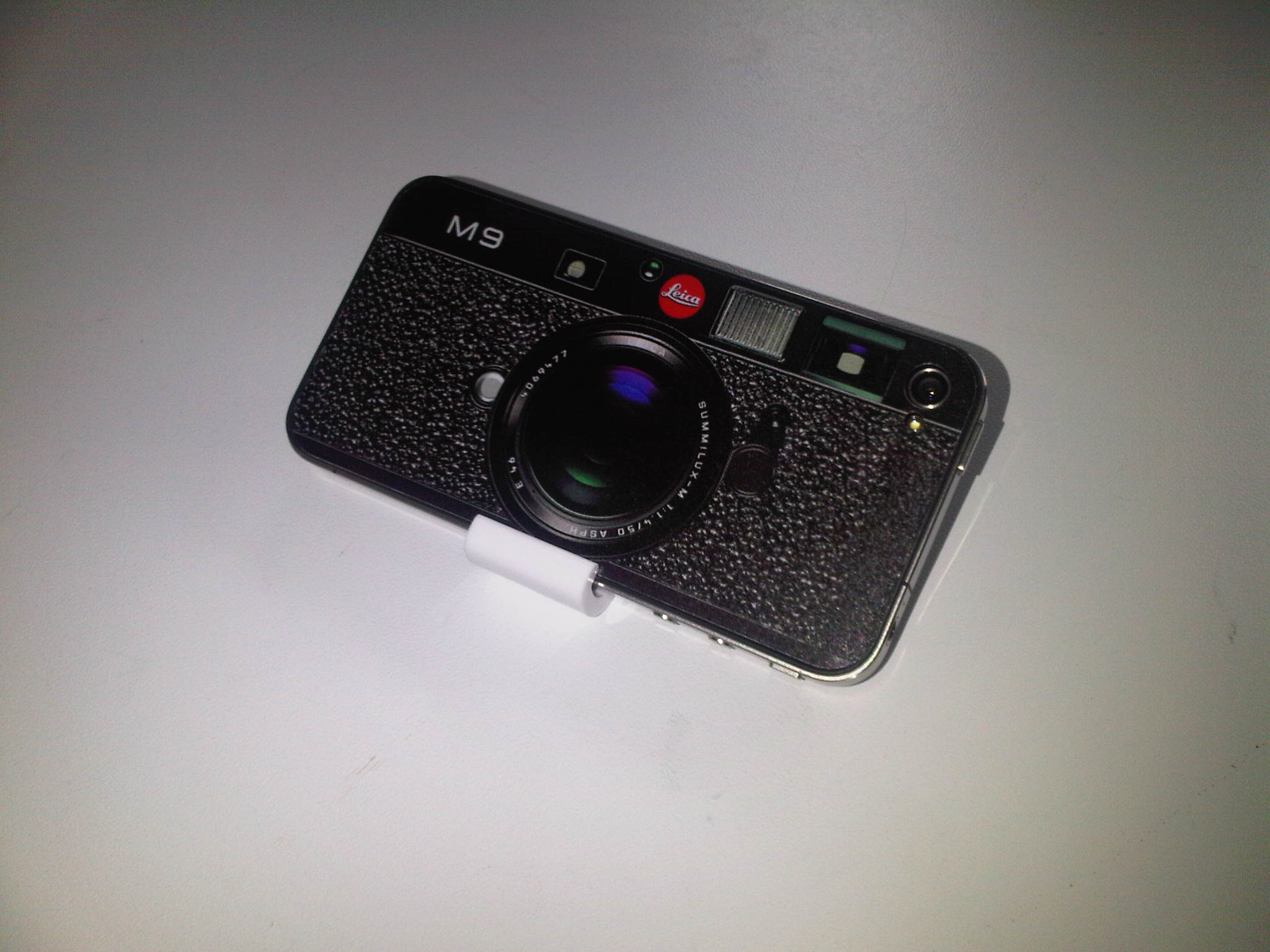 iPhone Leica M9